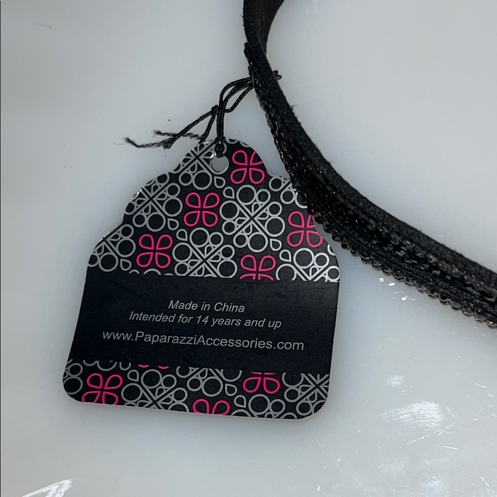 🖤 Paparazzi Triple-Row Rhinestone Choker  – NWT - Picture 4 of 7